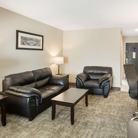 Best Western Inn & Suites - Midway Airport Burbank Eksteriør billede